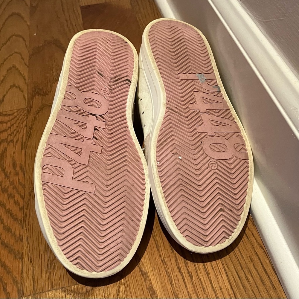 P448 White Leather John Sneaker Snakeskin
& Holographic Details (36) - Picture 12 of 12